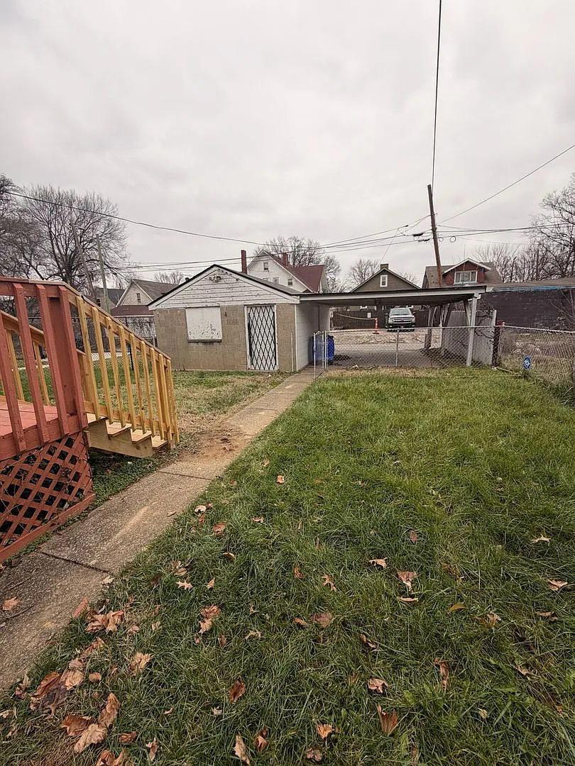1813 W Gaulbert Ave — Photo 2