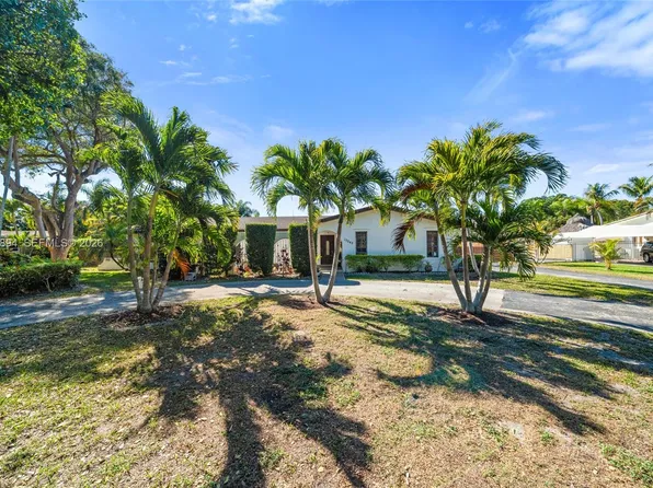 17242 SW 88th Ave, Palmetto Bay, FL 33157
