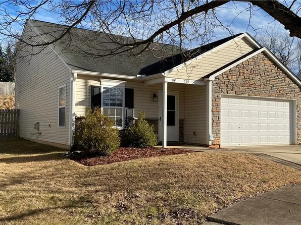 520 Martha Ct, Kernersville, NC 27284