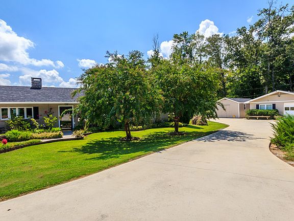 Front of Home and Garage