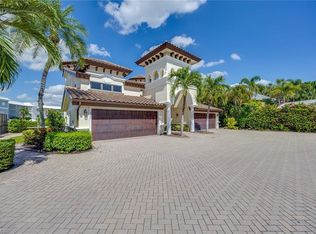 1311 Chesapeake AVE #4A, NAPLES, FL 34102