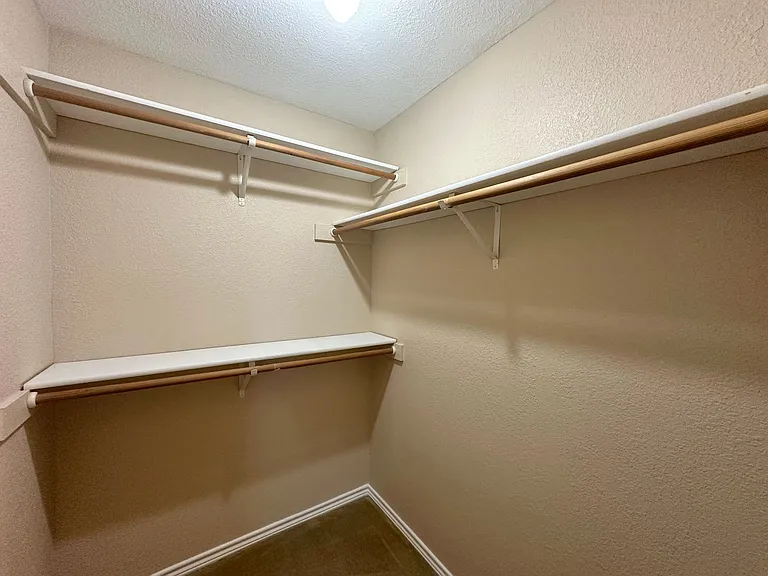 202 Janelle Dr — Photo 22