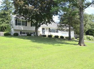 43 Riveredge Rd, Tinton Falls, NJ 07724