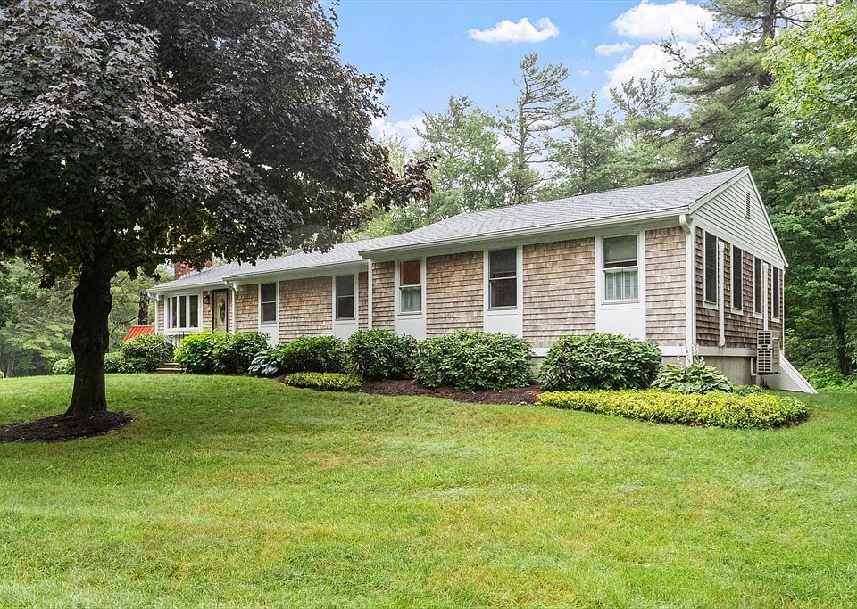 1st image of 28 Redwood Dr
