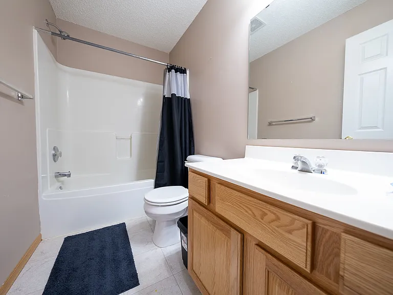 710 Village Pkwy — Photo 20