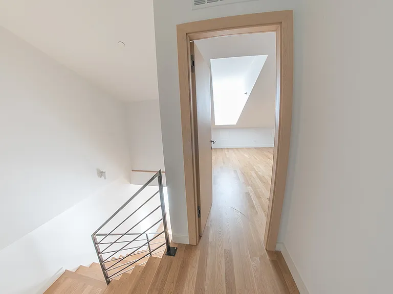 15 Brevoort Pl #3 — Photo 5