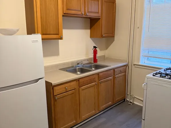 920 N 4th St APT 402, Reading, PA 19601