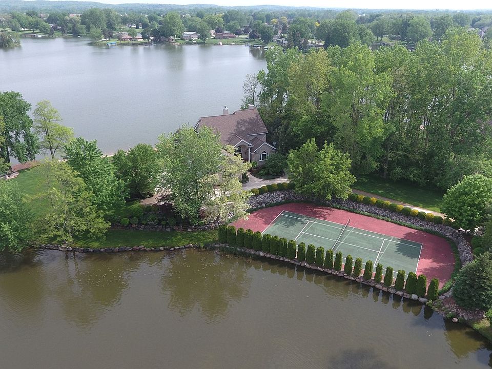 2nd image of 9669 Steep Hollow Dr