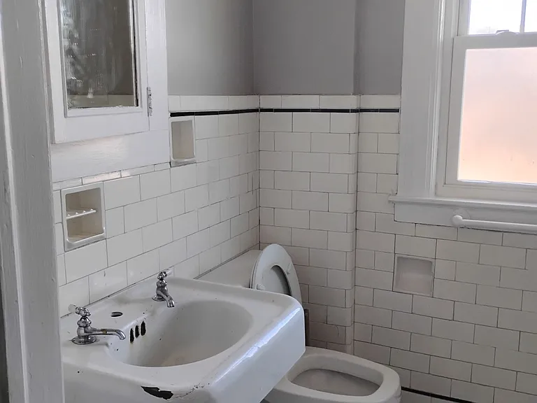 929 Culver Rd #927 — Photo 10