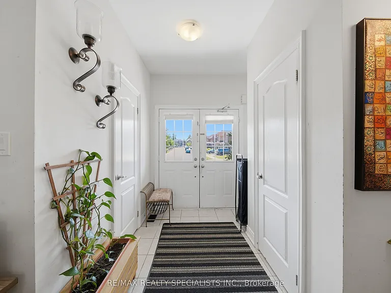 294 Miller Park Ave — Photo 3