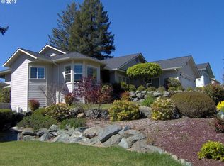7170 Vista Ridge Dr, Brookings, OR 97415