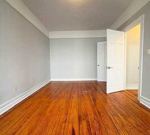 5th image of 130 Clarkson Ave #3