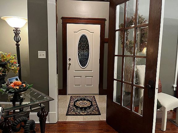 3rd image of 113 Washington Ave