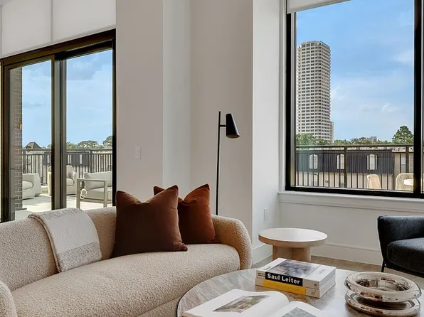 2555 Kirby Dr #A, Houston, TX 77019