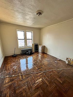 2nd image of 2383 Davidson Ave #5B