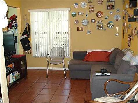 4th image of 553 NW 98th Ct #553