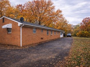 1075 Windstar Cir, Vinton, VA 24179