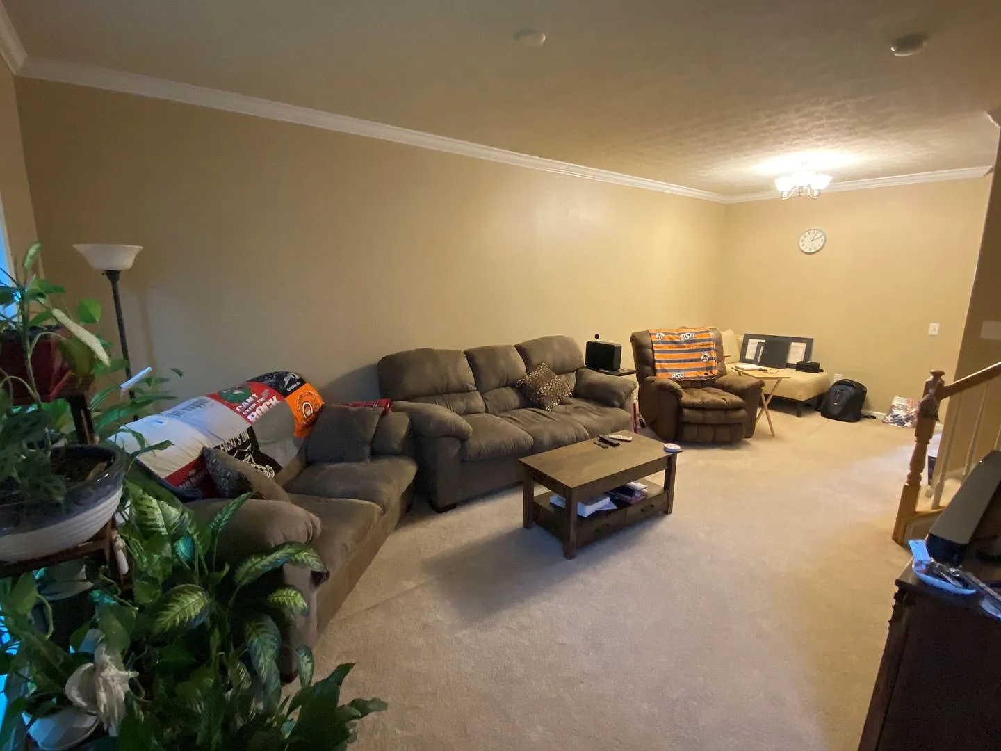 Townhouse on Deyerle Ave — Photo 4