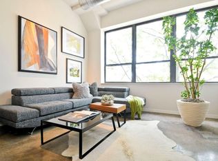 1333 W Randolph St #303, Chicago, IL 60607