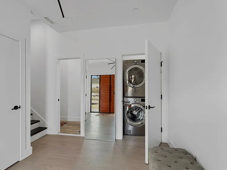12 Hudson River Ln — Photo 11