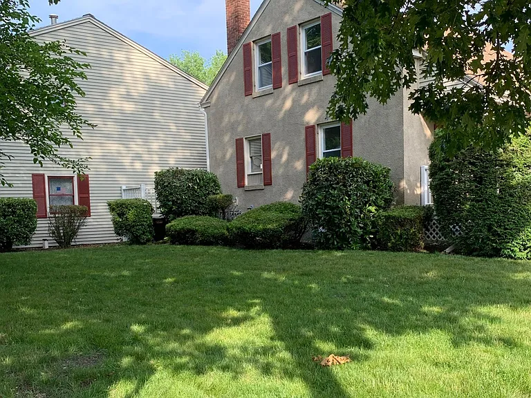 11 Atherton Ave #1 — Photo 4