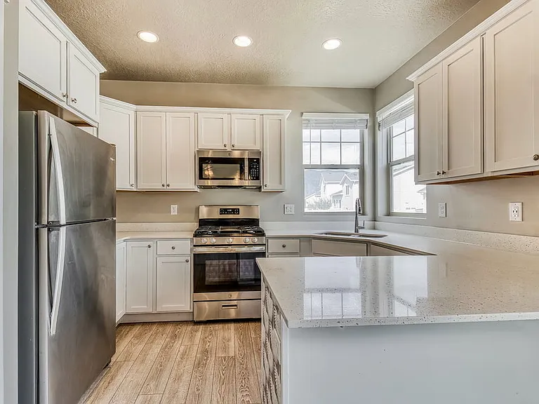 1083 W Osprey Dr — Photo 8