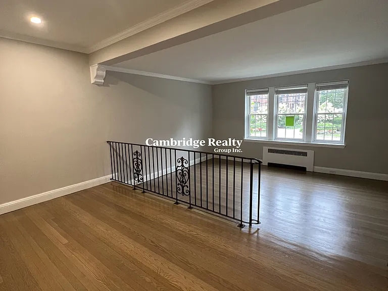 35 Park St #2T — Photo 9