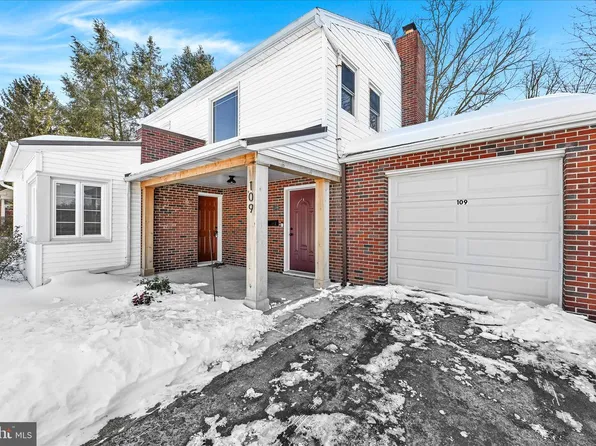 109 E Pine St, Ephrata, PA 17522
