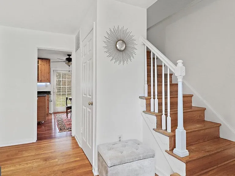5012 Gainsborough Dr — Photo 3