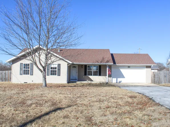 581 Julian Street, Marshfield, MO 65706
