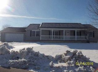 3916 Memory Ln, Waterloo, IA 50701
