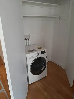 Rented by Bond New York | media 4