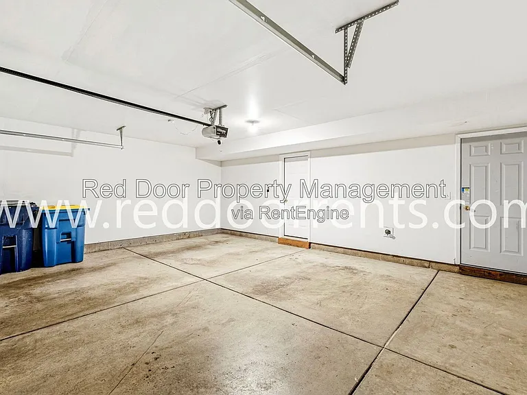 13340 Golden Gate Dr E — Photo 34