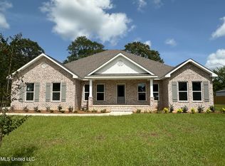 19055 Harrington Cir, Biloxi, MS 39532