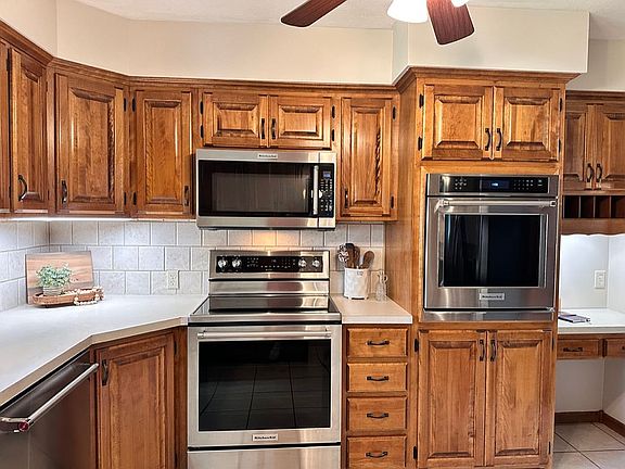Range and wall oven