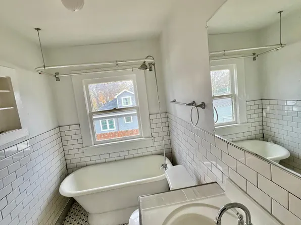 1450 W Myrtle St APT 2, Fort Worth, TX 76104