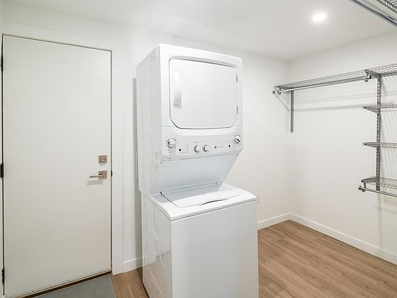 5th image of 665 E Clearfield St Floor 1