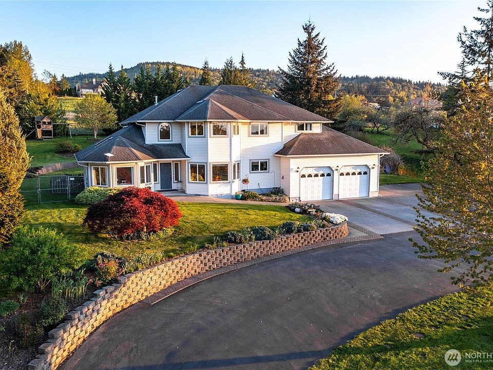 1st image of 2455 Lee Way