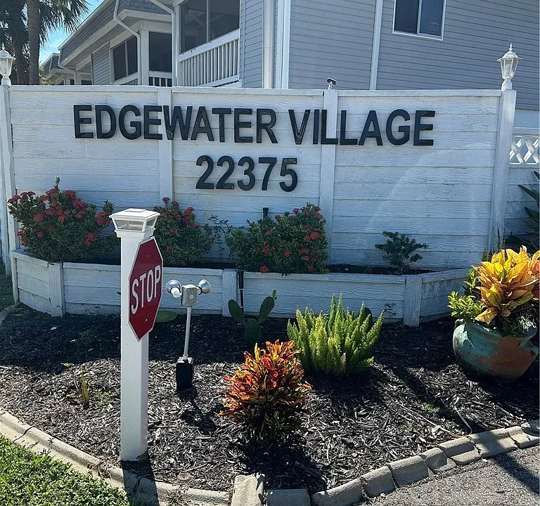 22375 Edgewater Dr #115