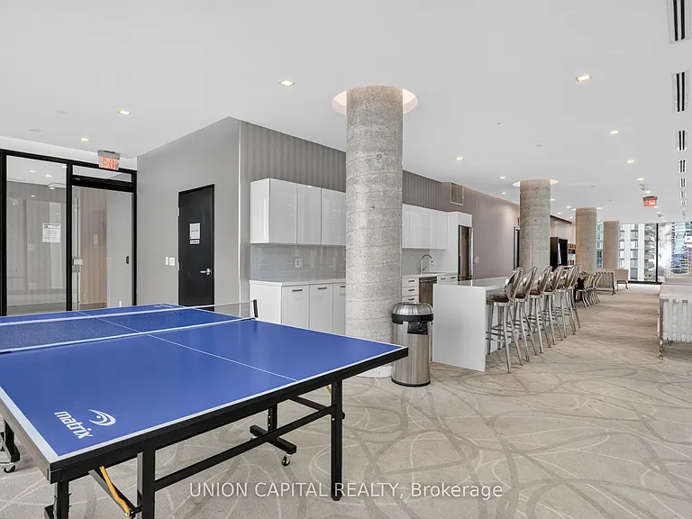 11 Charlotte St #1004 — Photo 24