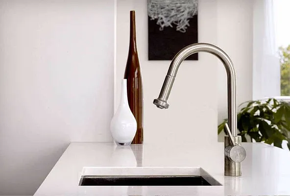 Rented by Loom Group | media 7