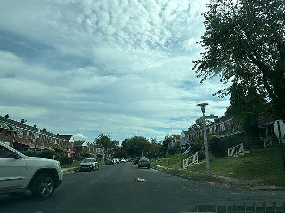 4th image of 1555 Northwick Rd