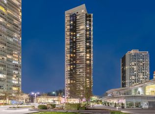 9887 Whalley Blvd #3304, Surrey, BC V3T 0P4