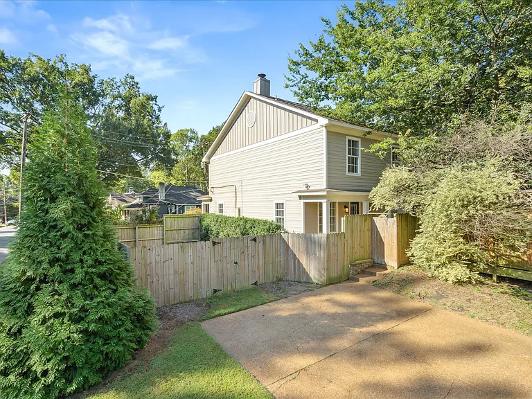 1934 Jefferson Ave — Photo 21