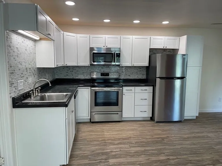 University Park Apartments near Cornell University — Photo 250