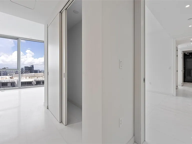300 Biscayne Boulevard Way #4404 — Photo 33