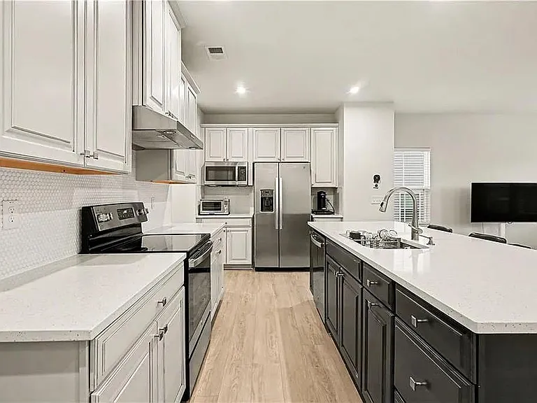 136 Salt Lake Ln — Photo 8