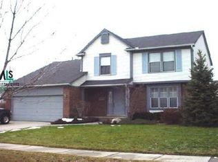 7070 Norwood Dr, Canton, MI 48187