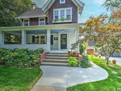 5201 Cass St, Omaha, NE, 68132