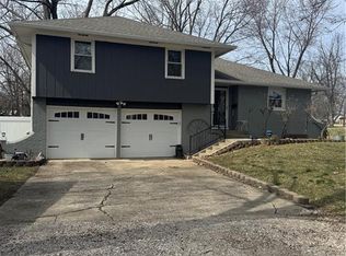 804 N Fulton St, Butler, MO 64730